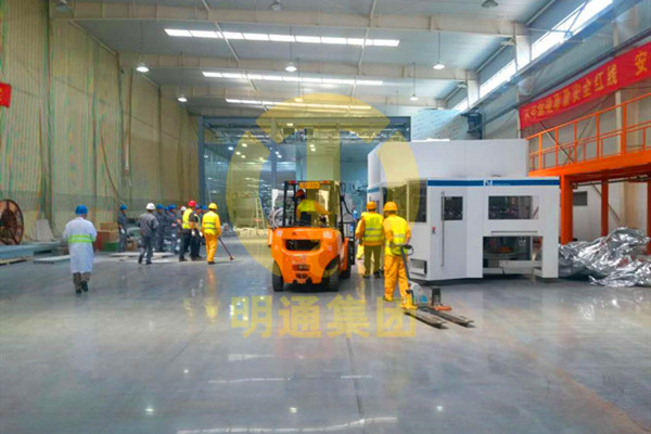 南京某飲料公司4800瓶裝水生產線3_副本