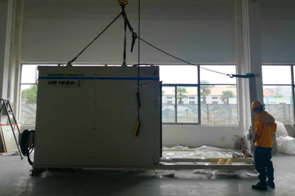 宇部壓鑄機(jī)安裝服務(wù)圖2 宇部壓鑄機(jī)安裝服務(wù)圖2