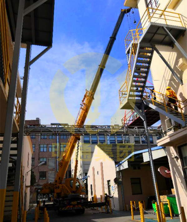 上海某刀片廠設備搬遷服務圖1 上海某刀片廠設備搬遷服務圖1